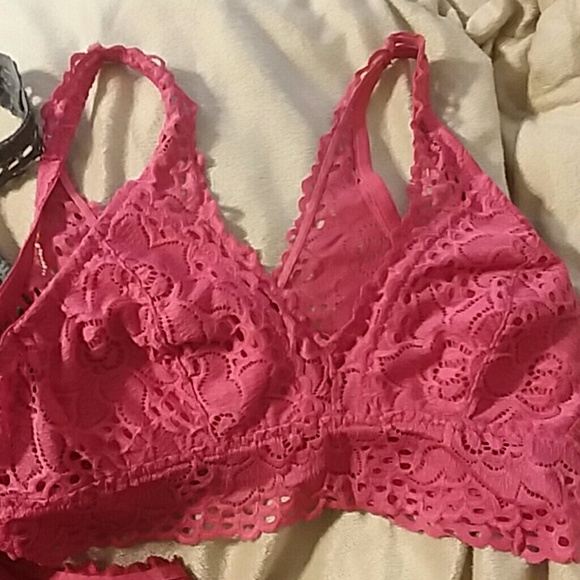 Bra bundle - Picture 3 of 6